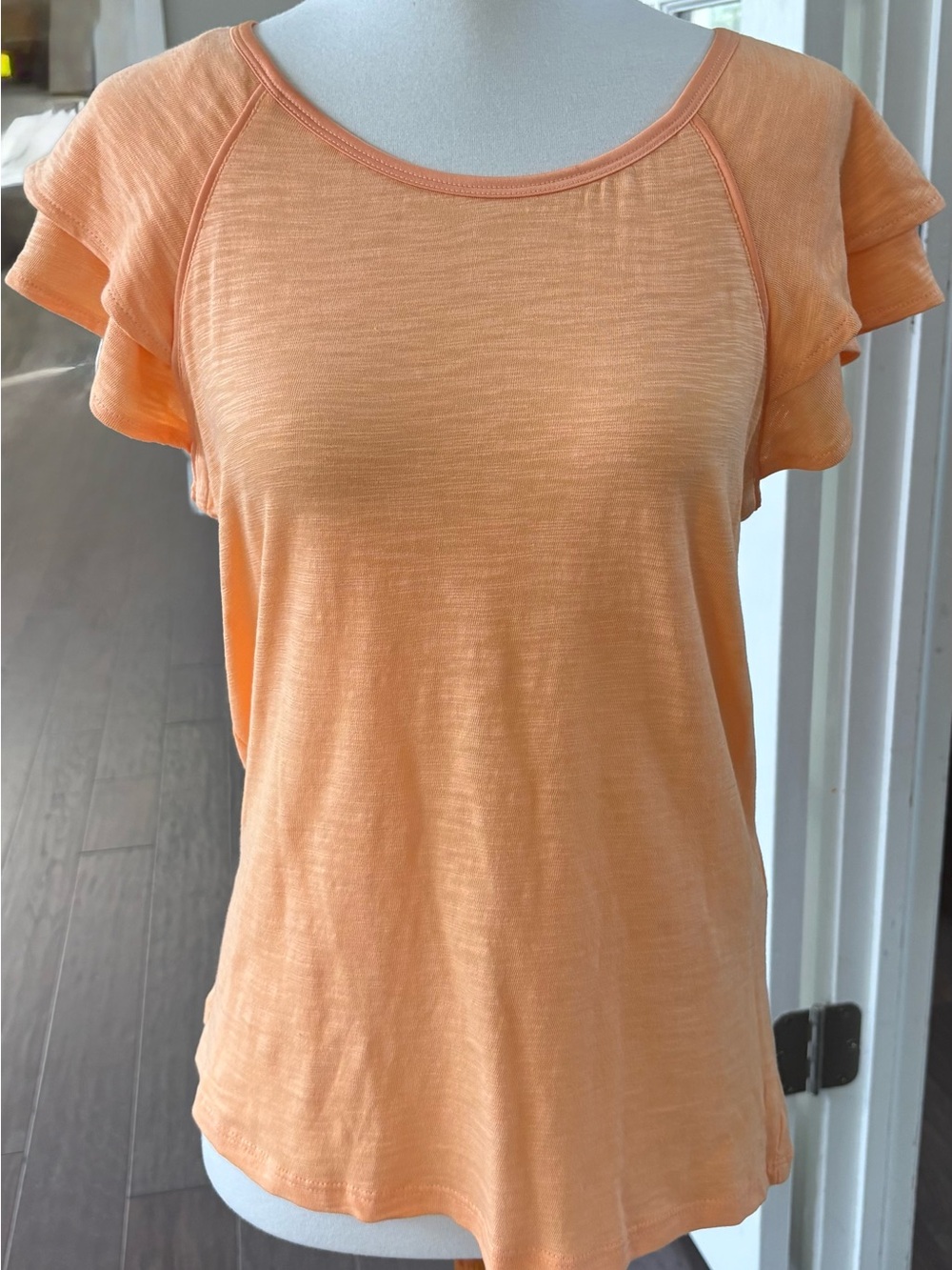 White House Black Market Go Getter Women’s Short Sleeve Ruffle Sleeve Top-S-NWT
